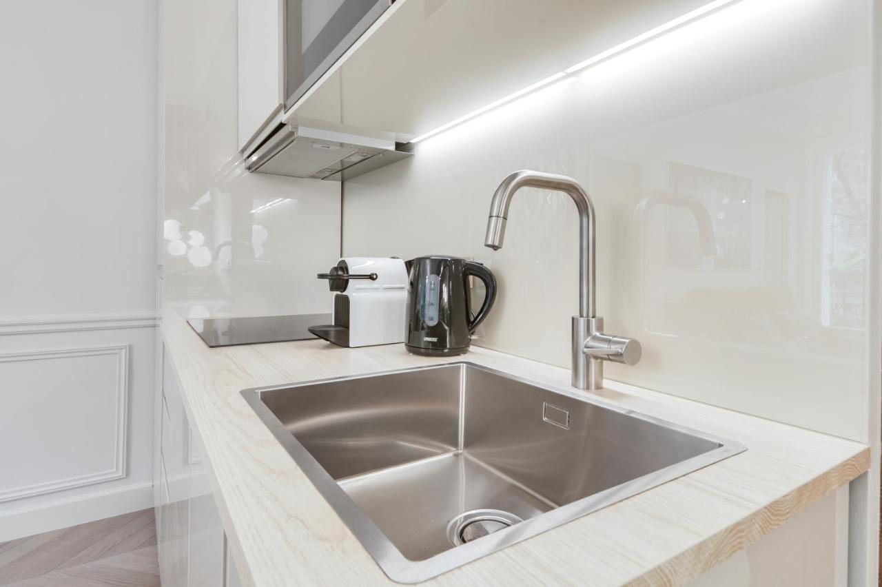 Stylish 2Bd House In Central Paris By Guestready Lägenhet Exteriör bild